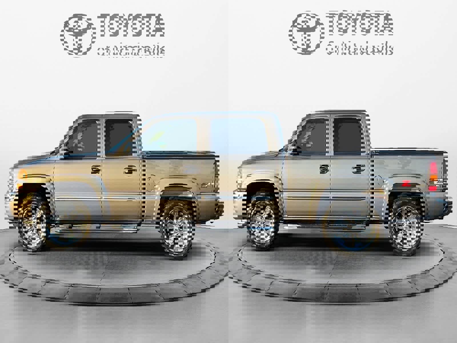 Used 2006 GMC Sierra 1500 SLT w/ Onstar Plus Package image 2