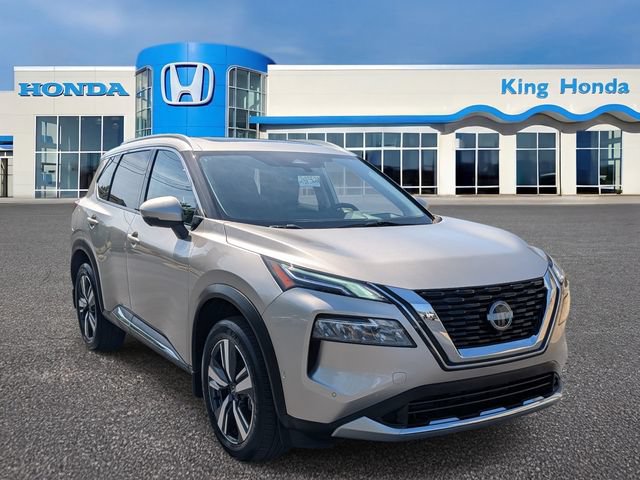 Used 2023 Nissan Rogue Platinum w/ Platinum Premium Package FWD image 3