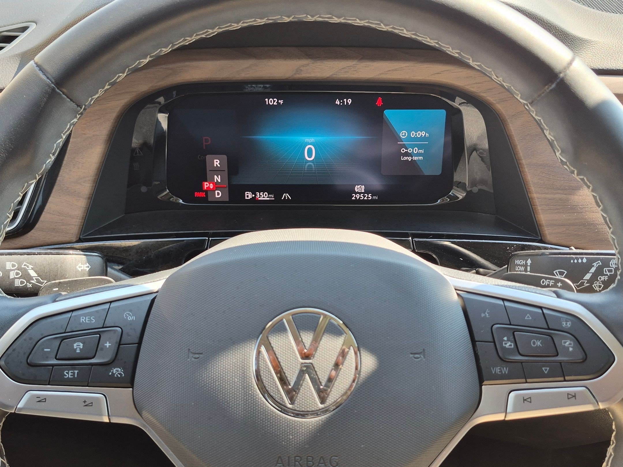 Used 2024 Volkswagen Atlas SE w/ Panoramic Sunroof Package FWD image 21