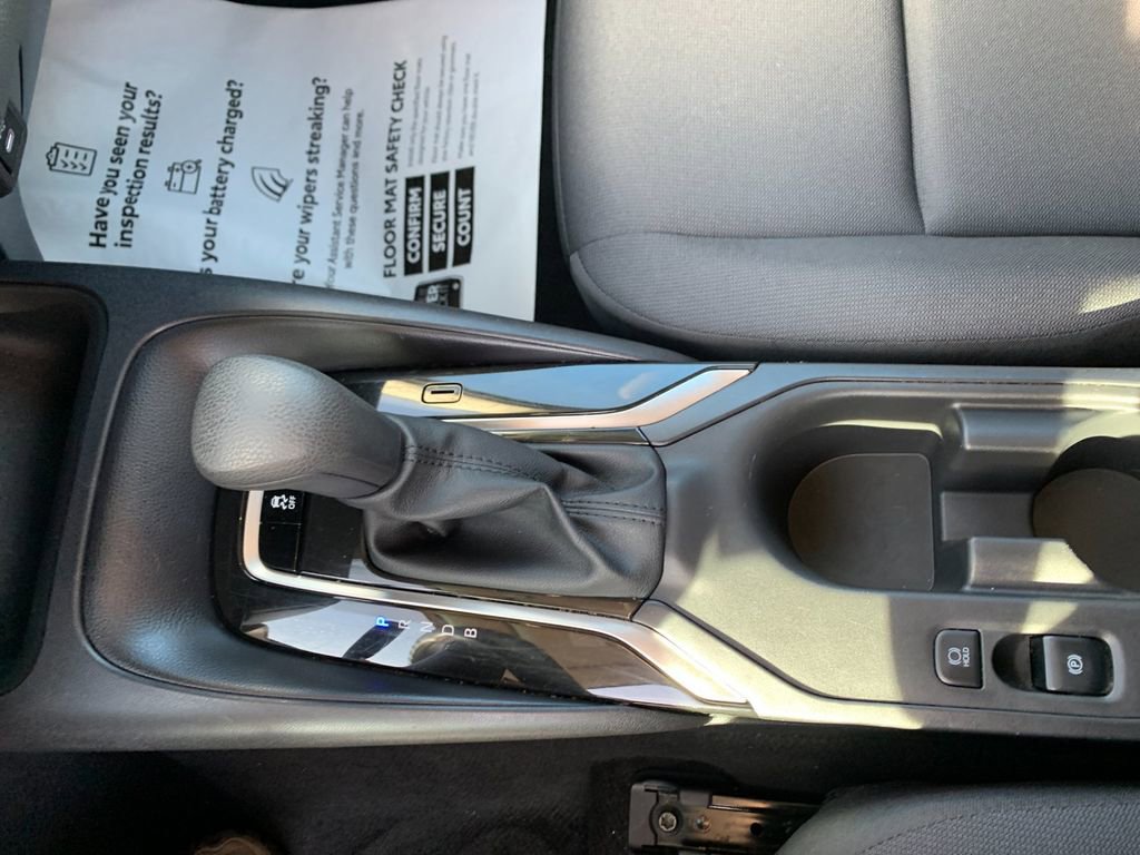 Used 2025 Toyota Corolla LE image 23