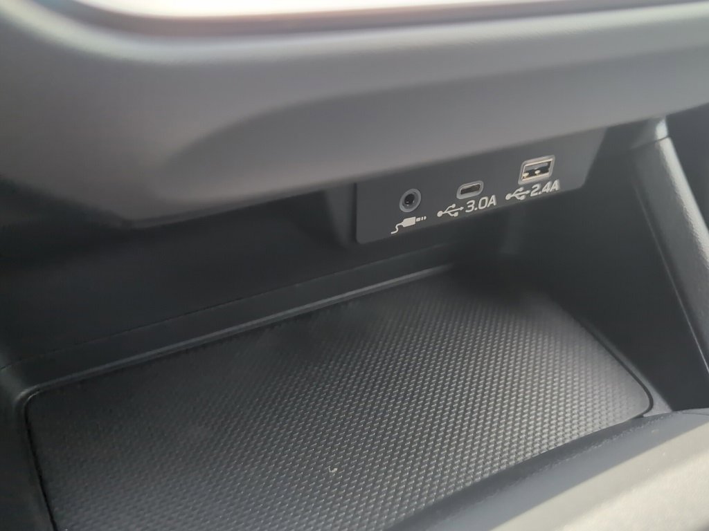 Used 2025 Subaru Crosstrek 2.0i Premium image 29