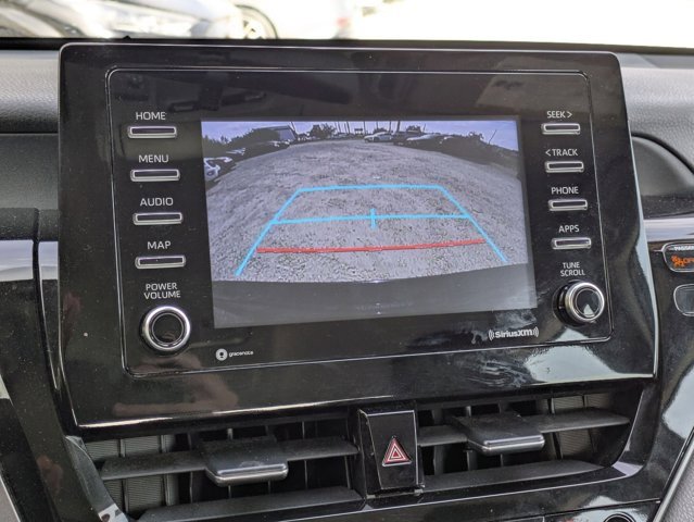 Used 2024 Toyota Camry SE image 9