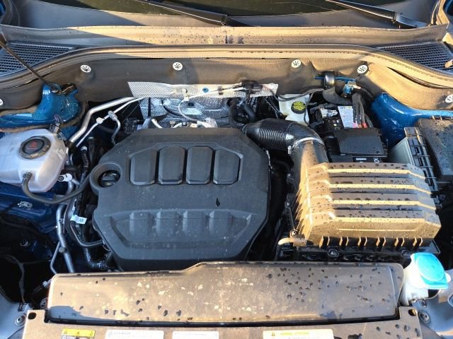 Used 2025 Volkswagen Atlas SE image 27