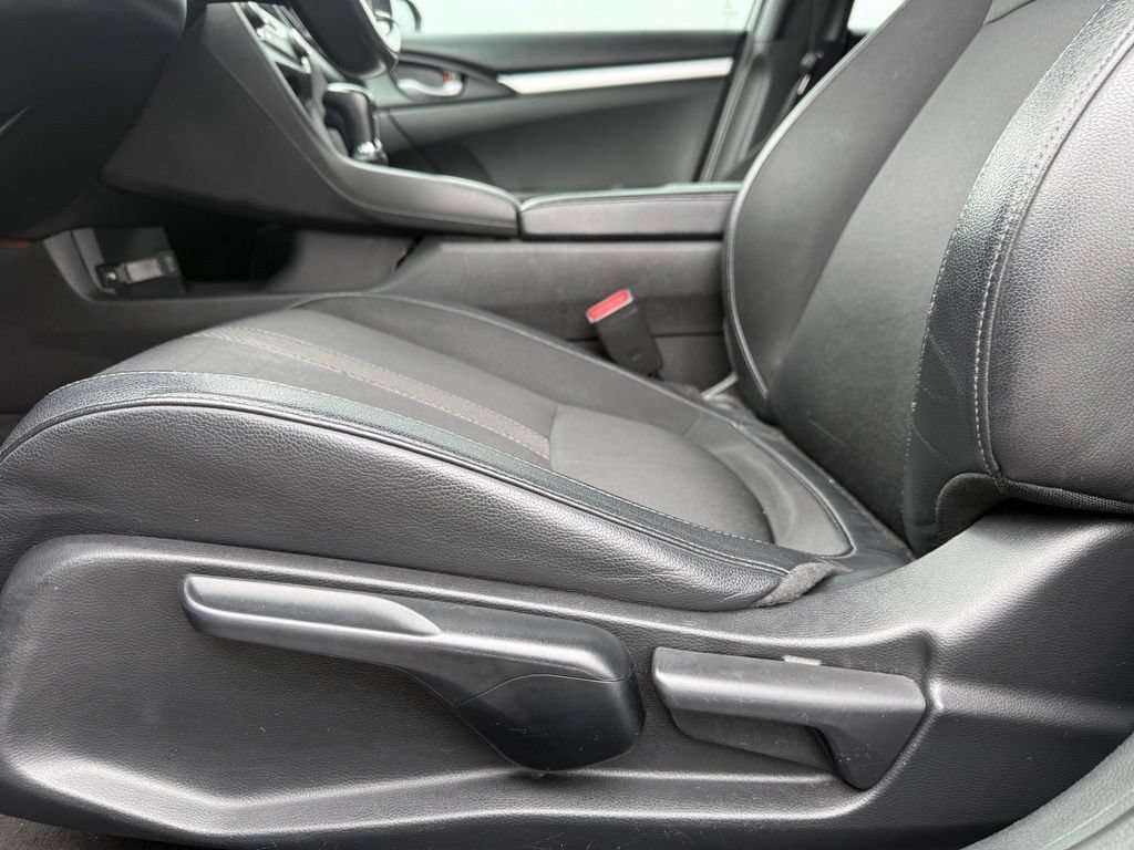 Used 2021 Honda Civic Sport image 8