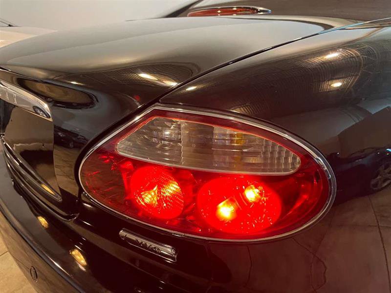 Used 2006 Jaguar XK8 Convertible image 95