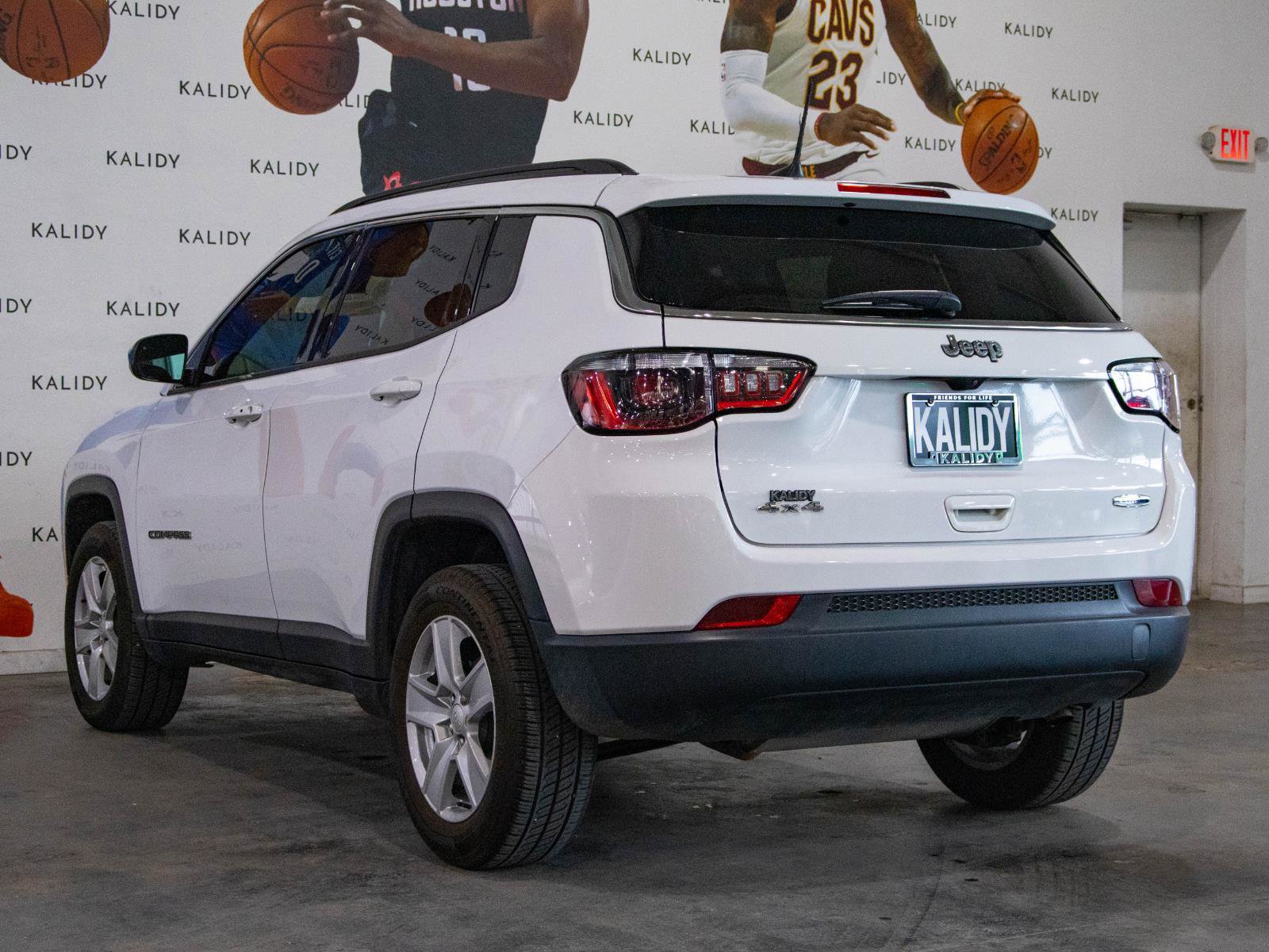 Used 2022 Jeep Compass Latitude image 21