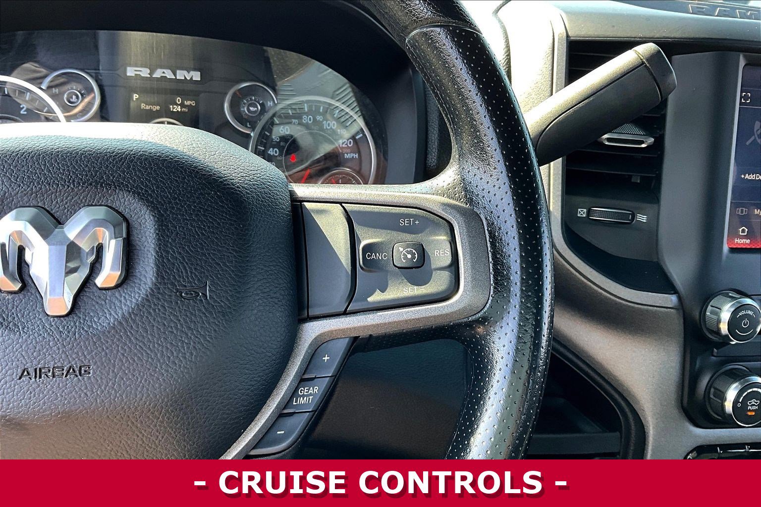 Used 2024 RAM 2500 Tradesman w/ Chrome Appearance Group image 13