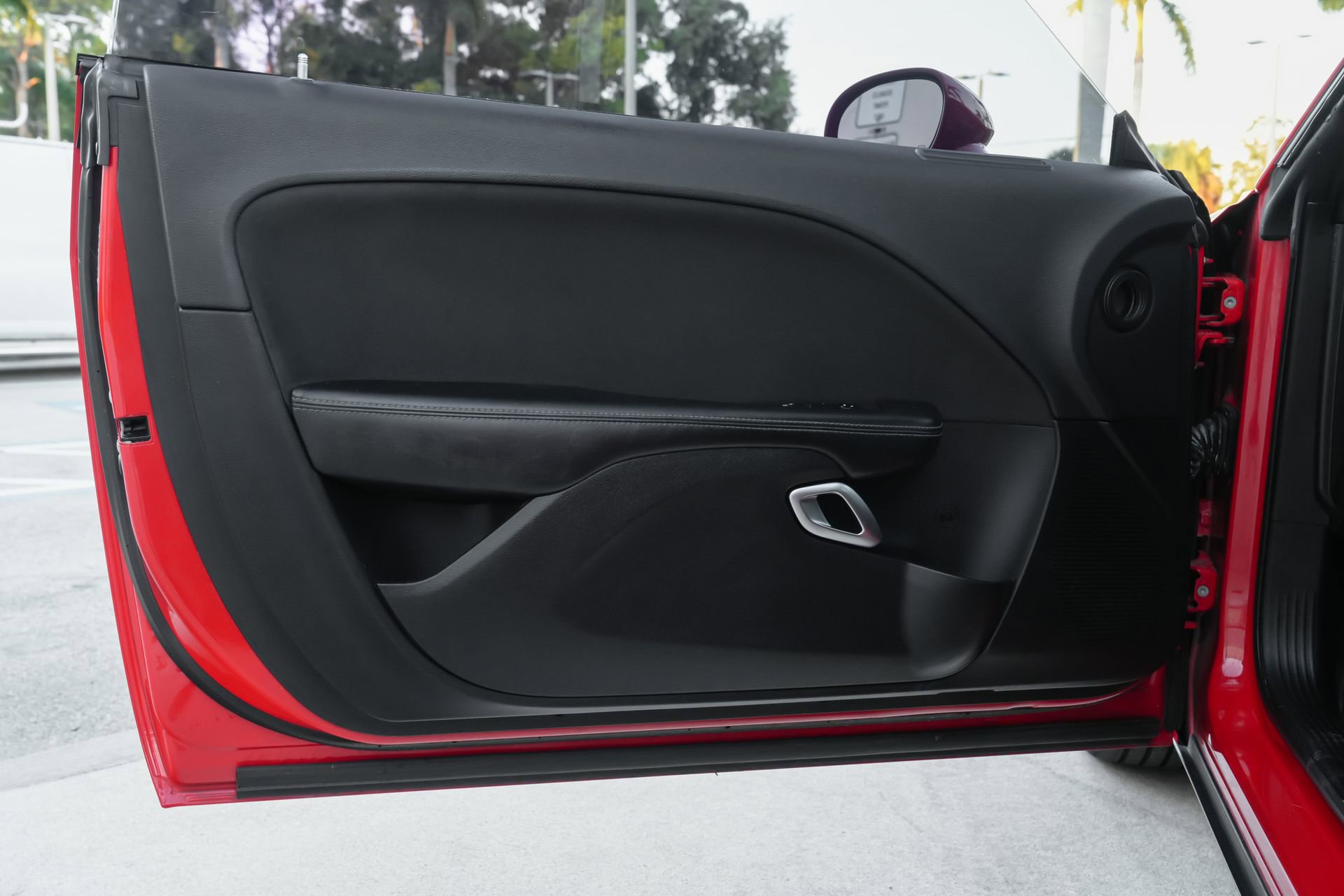 Used 2019 Dodge Challenger SXT image 33