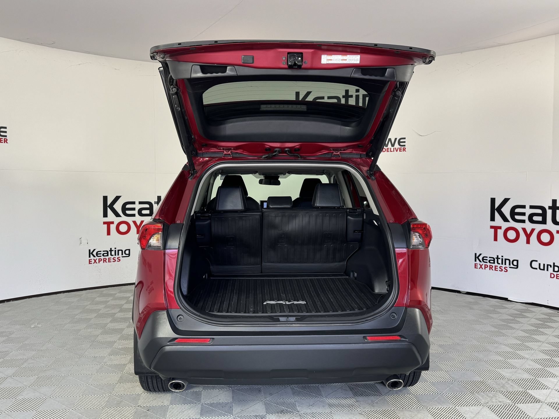 Certified 2024 Toyota RAV4 XLE Premium AWD/4WD image 19