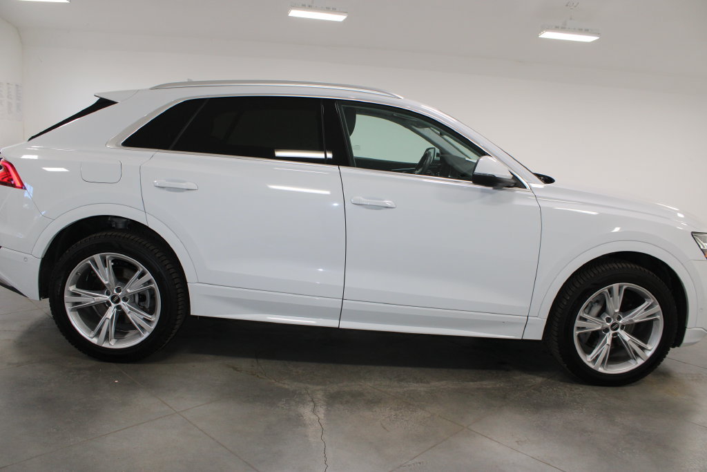 Used 2023 Audi Q8 Premium w/ Convenience Package AWD/4WD image 11