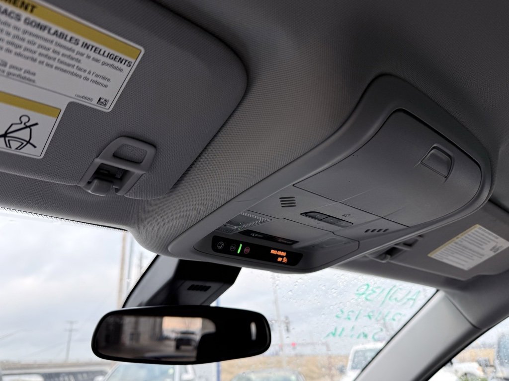 Used 2021 Chevrolet Equinox LT image 21