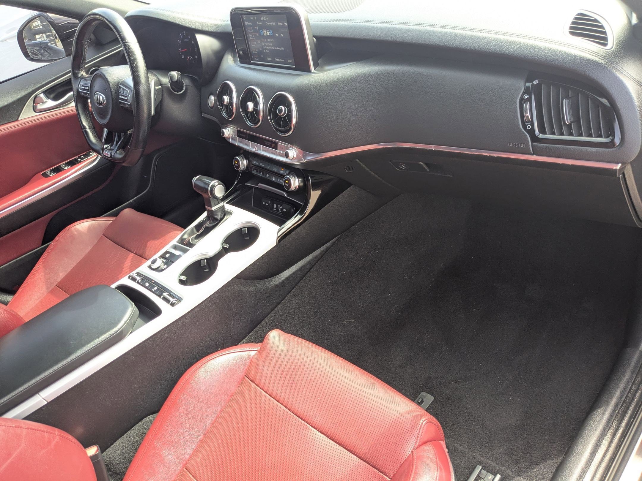 Used 2018 Kia Stinger GT image 31