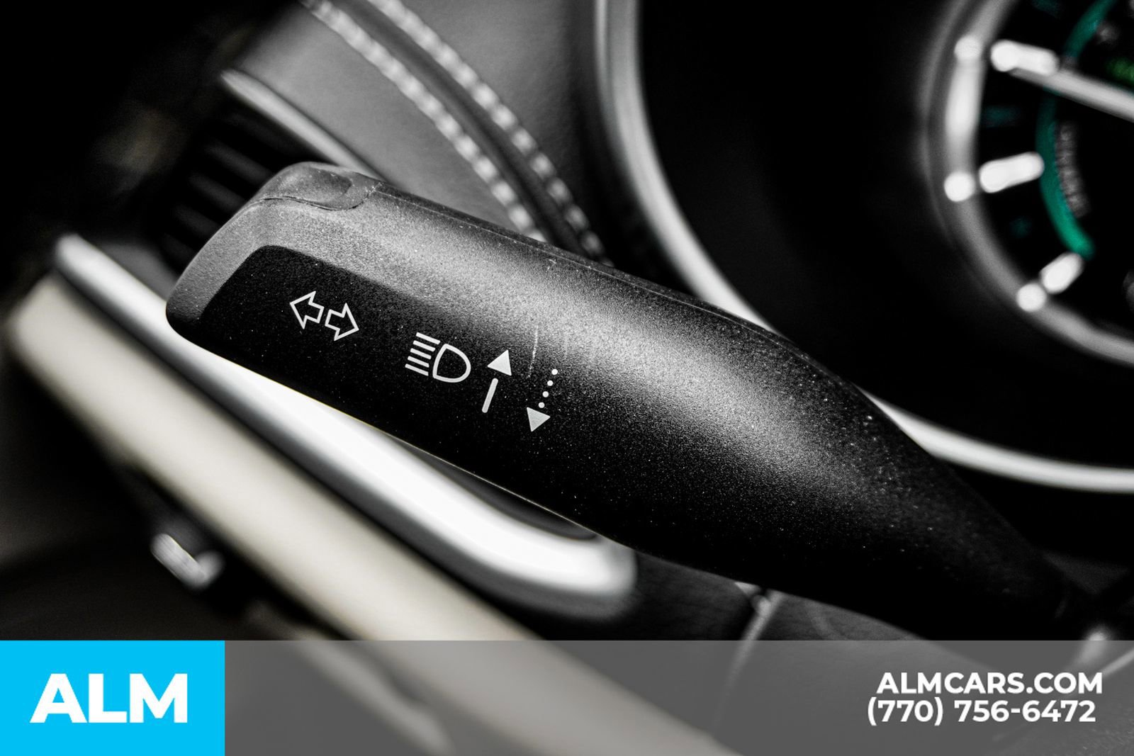 Used 2023 Chrysler Pacifica Touring-L image 35