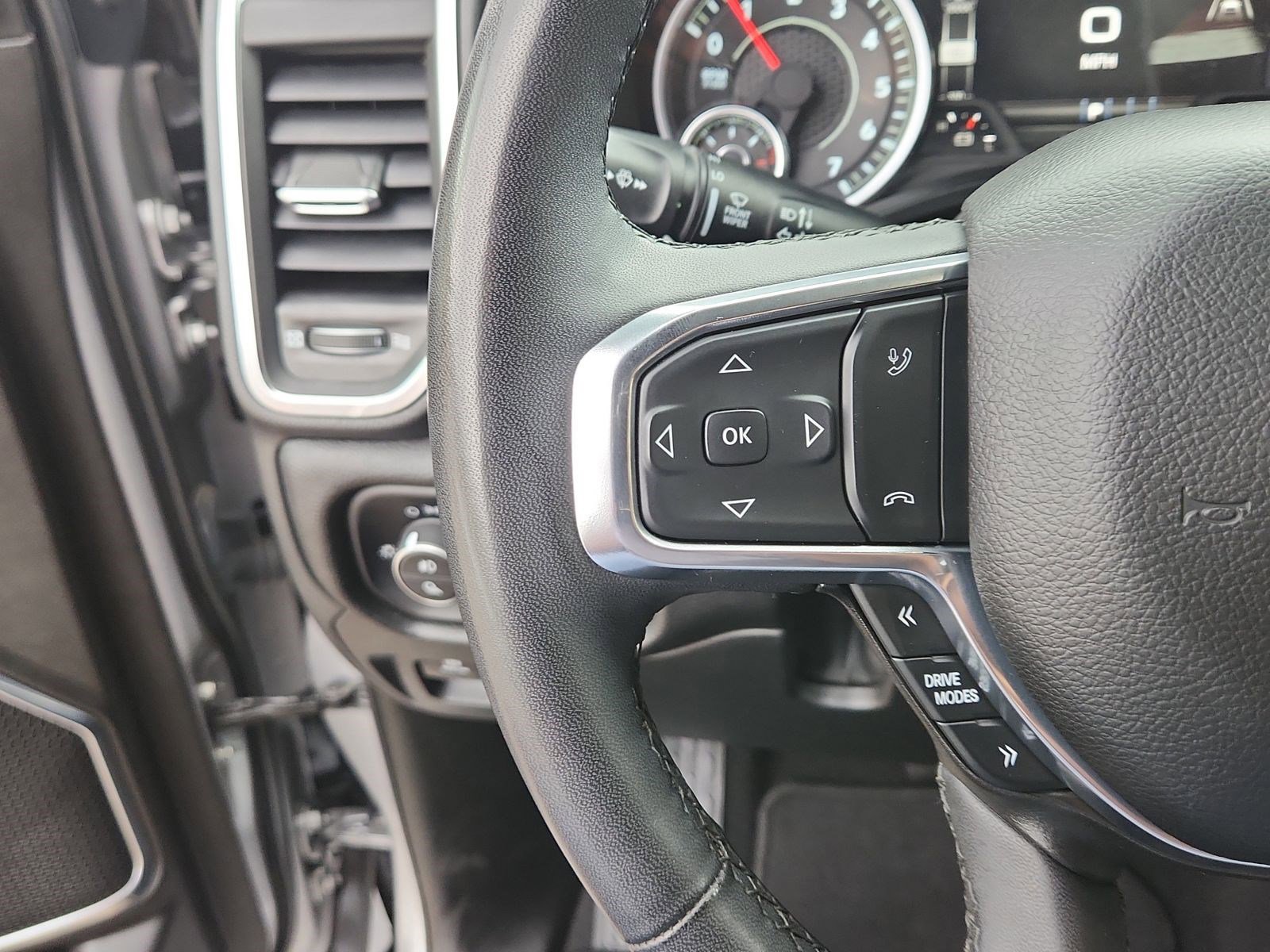 Used 2025 RAM 1500 Laramie image 23