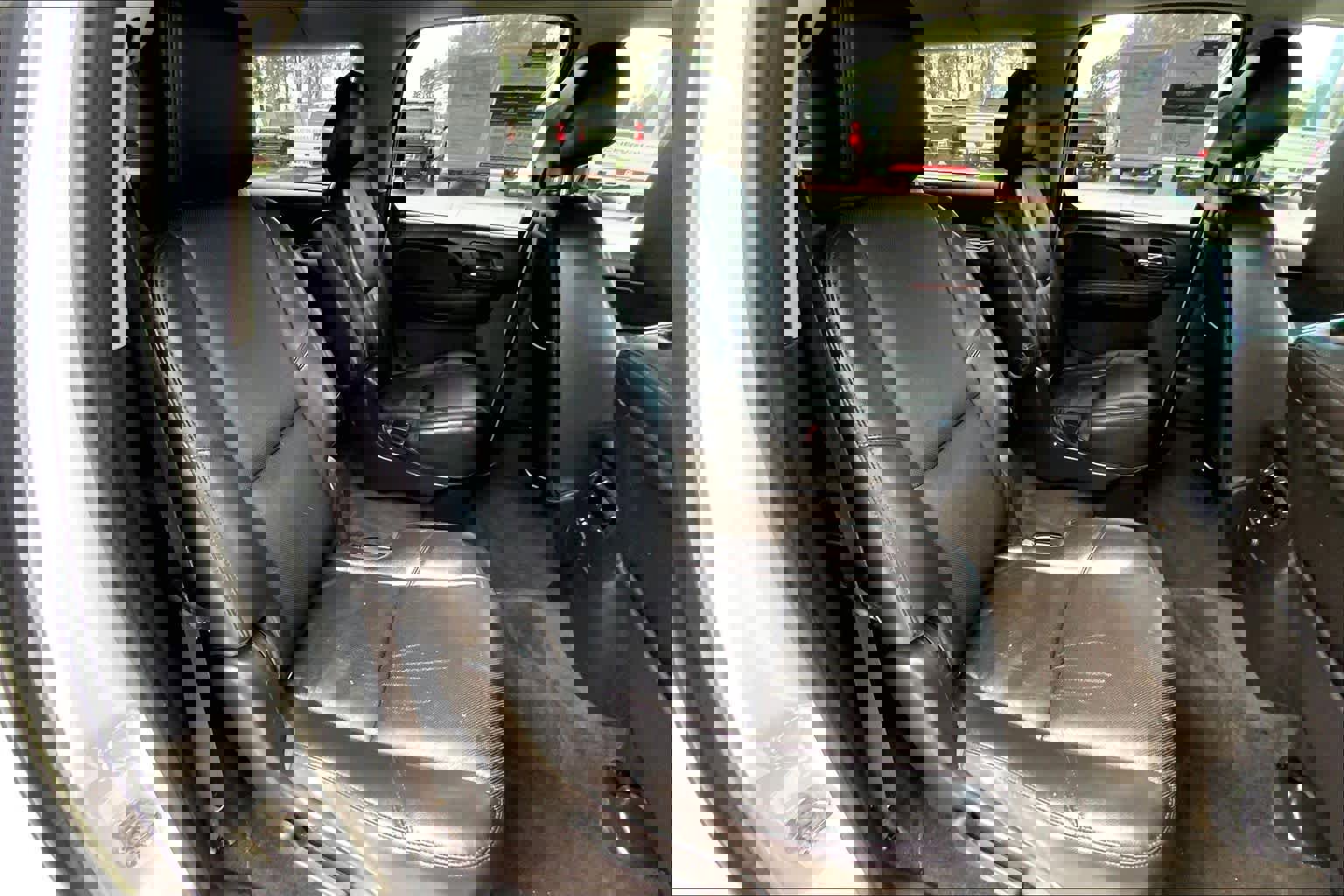 Used 2013 Chevrolet Suburban LTZ image 19