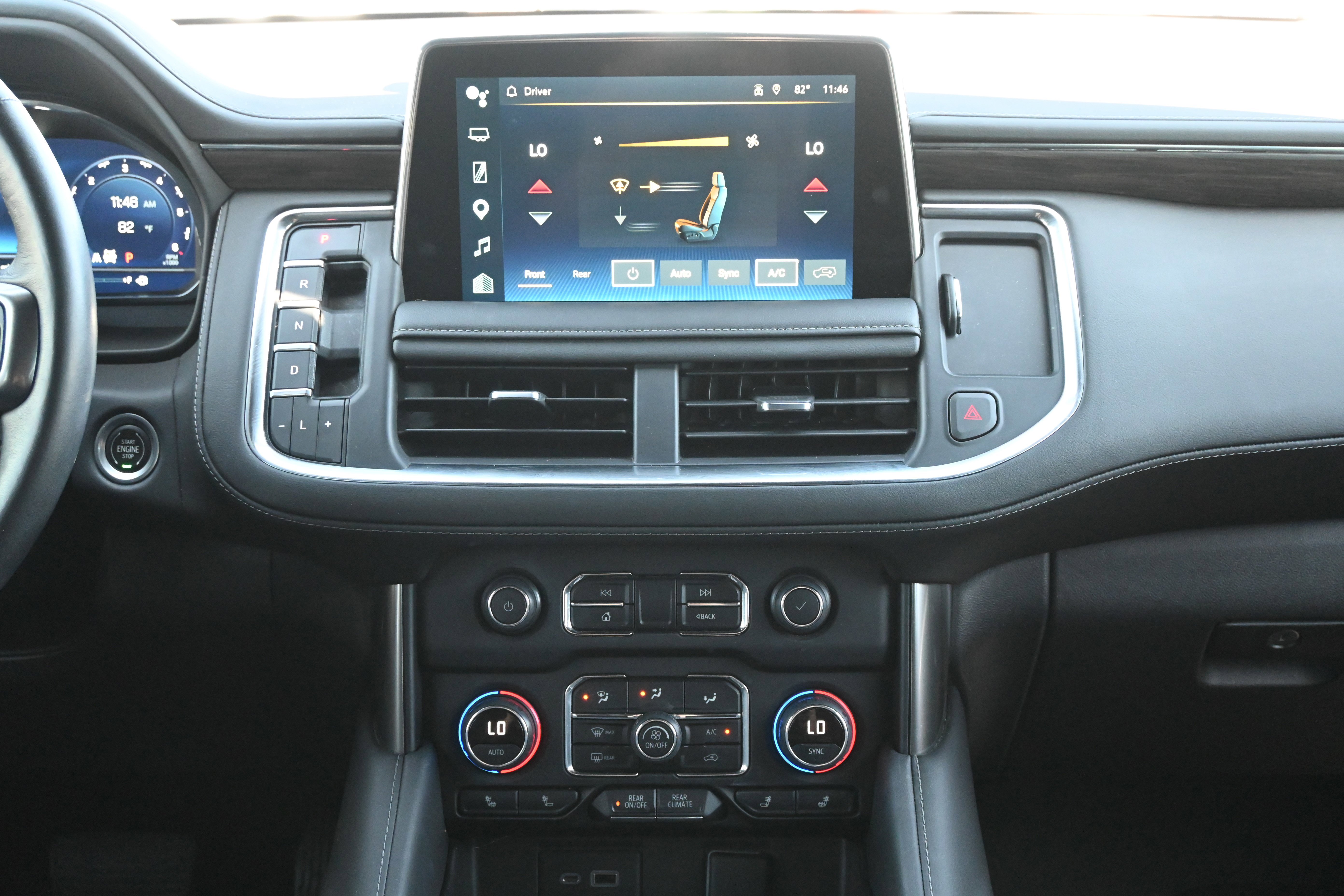 Used 2022 Chevrolet Tahoe Z71 w/ Luxury Package AWD/4WD image 31