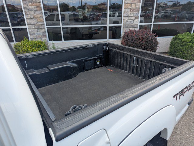 Used 2015 Toyota Tacoma 4x4 Double Cab w/ TRD Off-Road Package image 24