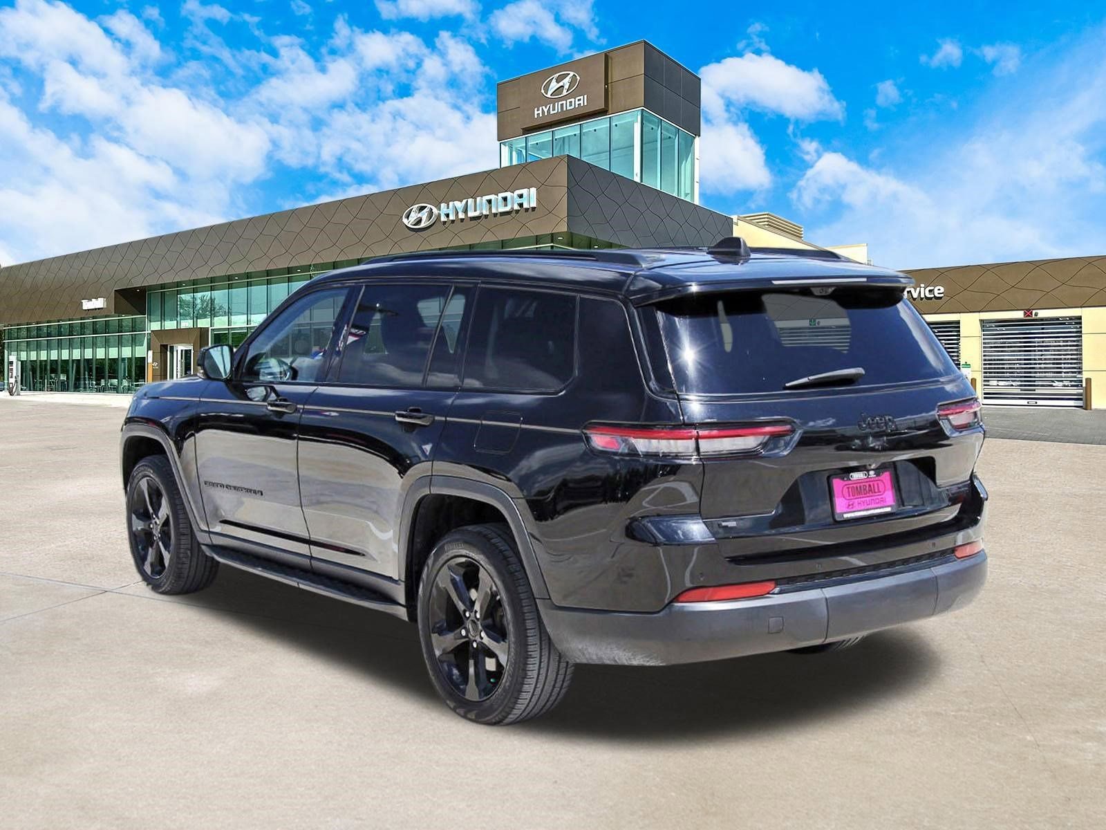 Used 2023 Jeep Grand Cherokee L Limited w/ Luxury Tech Group II image 8