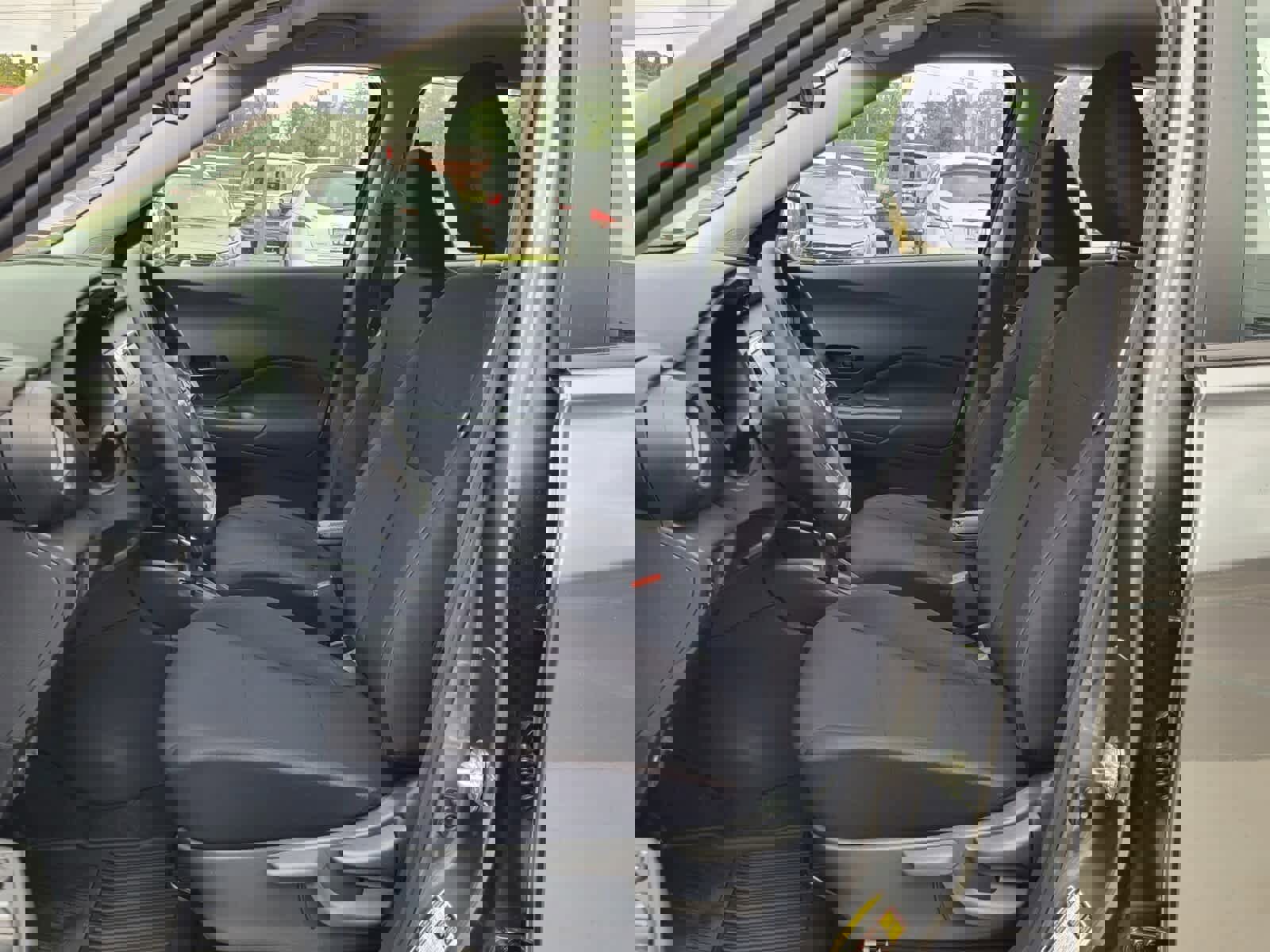 New 2025 Nissan Kicks Play S image 3