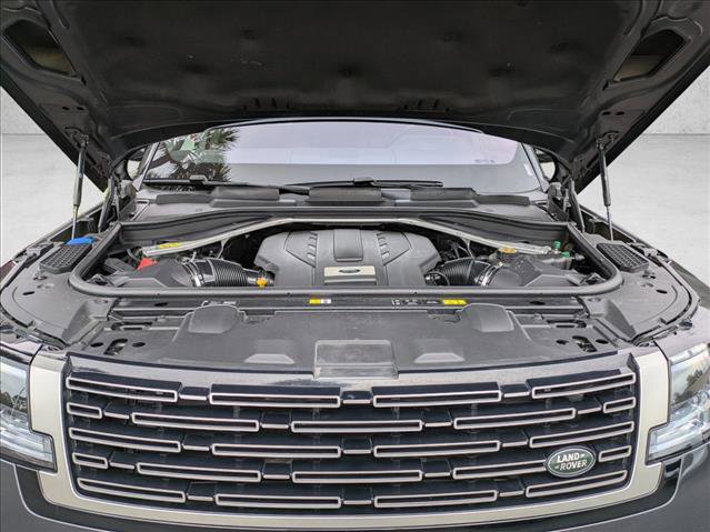 Certified 2023 Land Rover Range Rover SE image 27