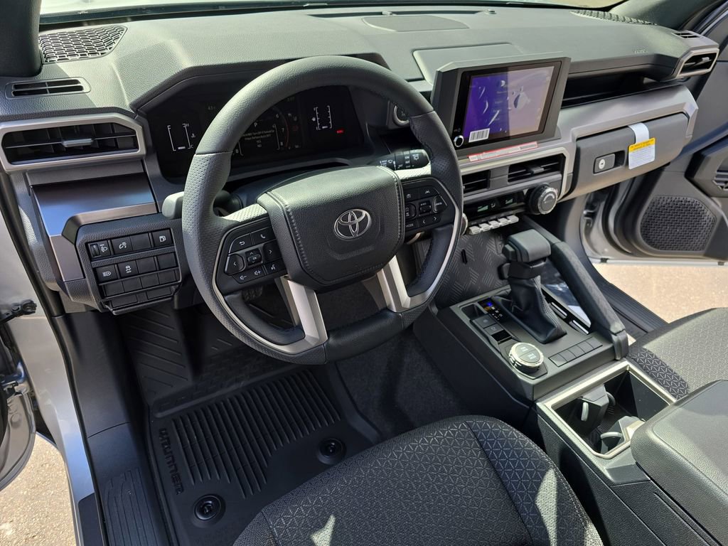 Used 2025 Toyota 4Runner SR5 image 17