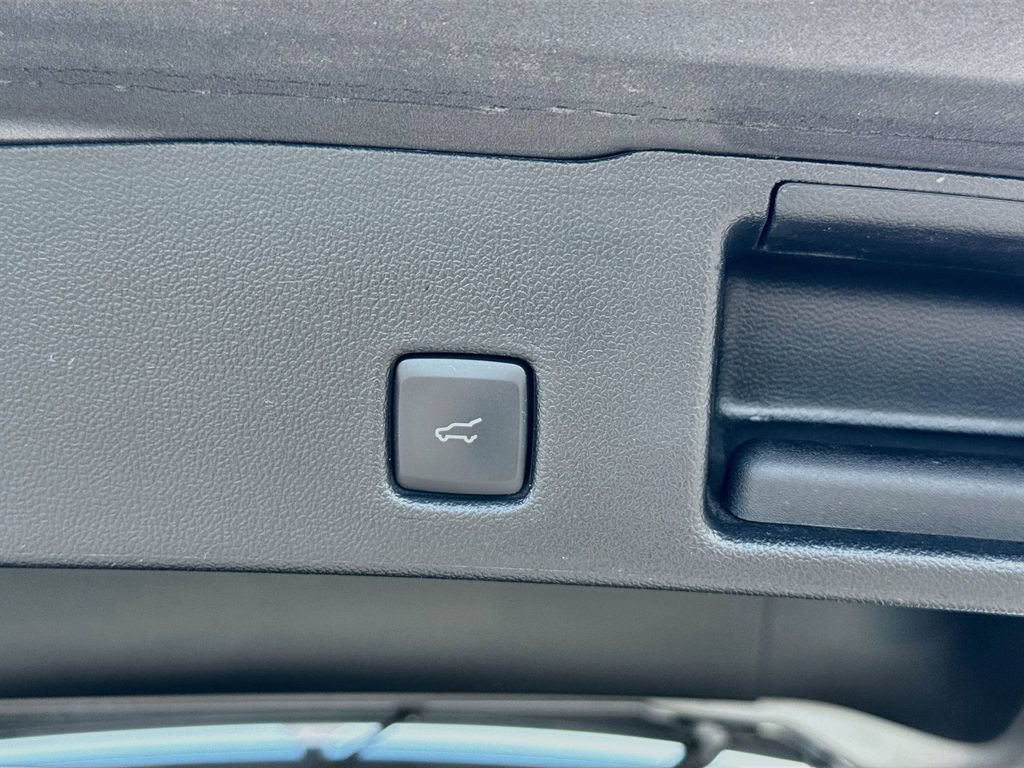 Certified 2022 Ford Escape SEL w/ Technology Package FWD image 26
