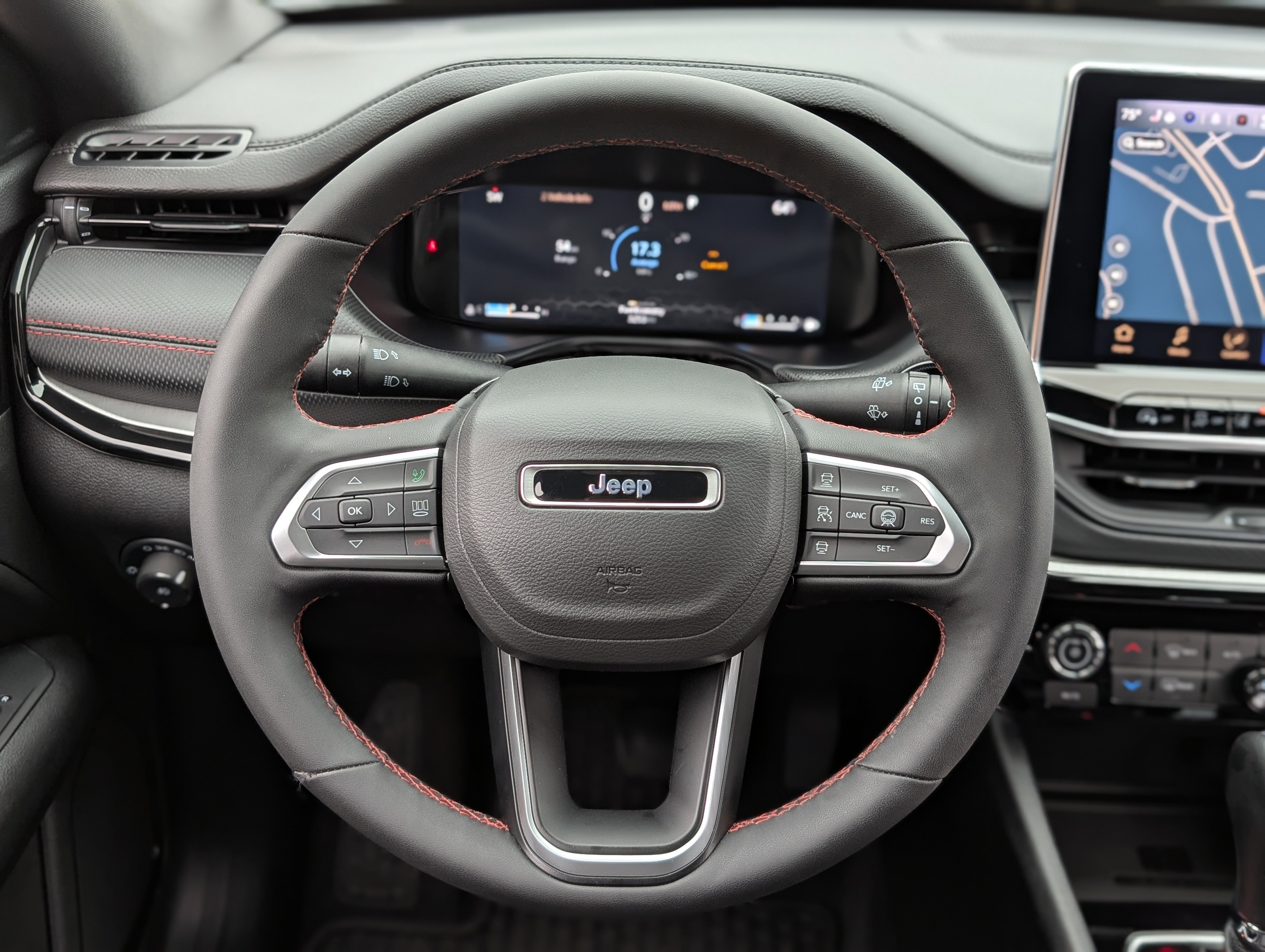 Used 2025 Jeep Compass Trailhawk w/ Trailhawk Elite Group image 22