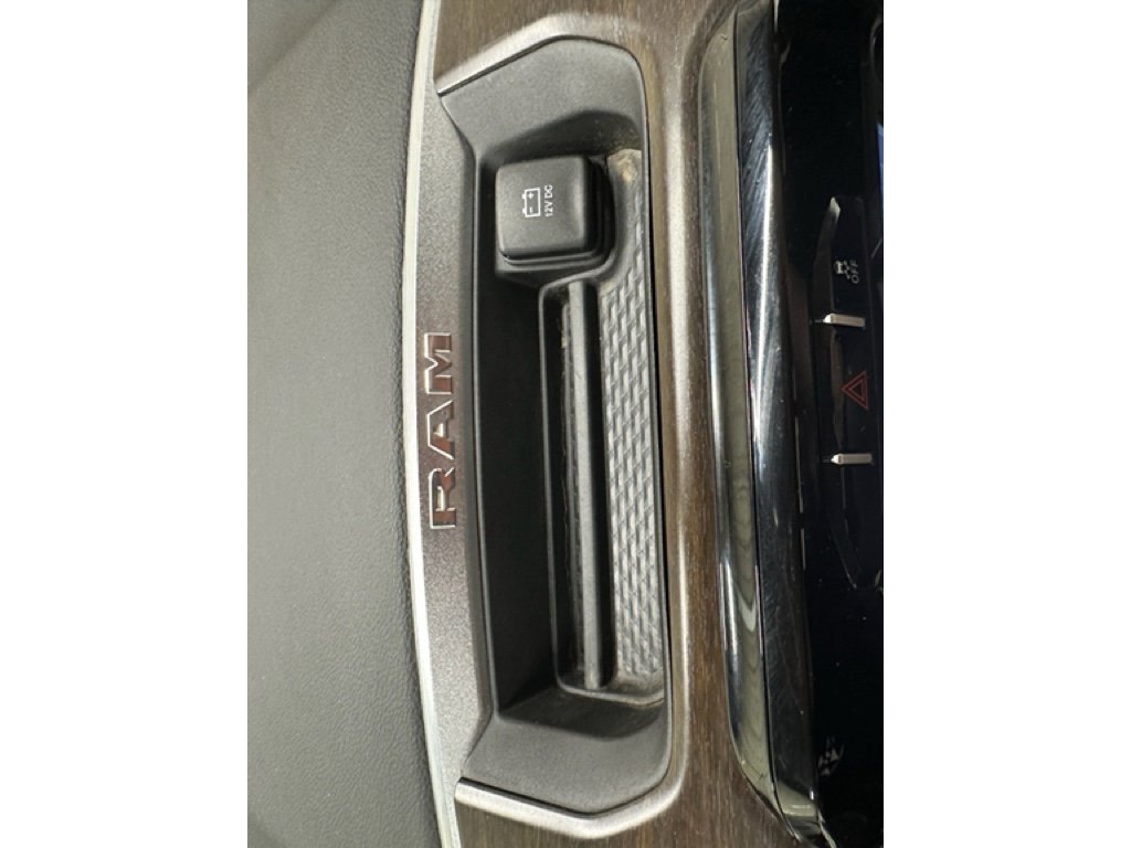 Used 2024 RAM 2500 Laramie image 33