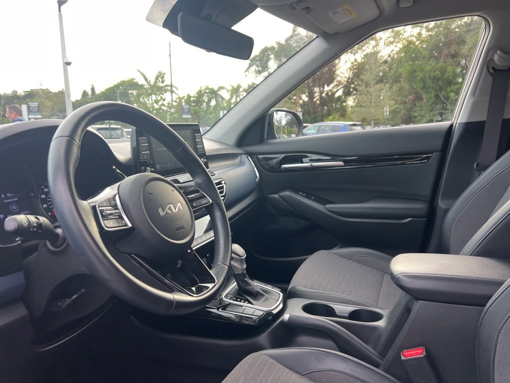 Used 2023 Kia Seltos S image 20