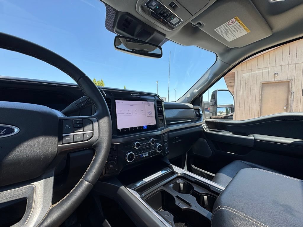 Used 2025 Ford F250 Lariat w/ Lariat Ultimate Package AWD/4WD image 36