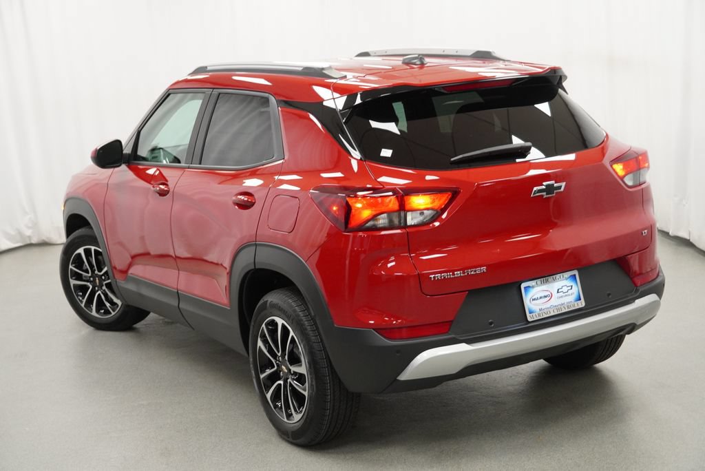 New 2026 Chevrolet TrailBlazer LT w/ LT Cold Weather Package FWD image 36