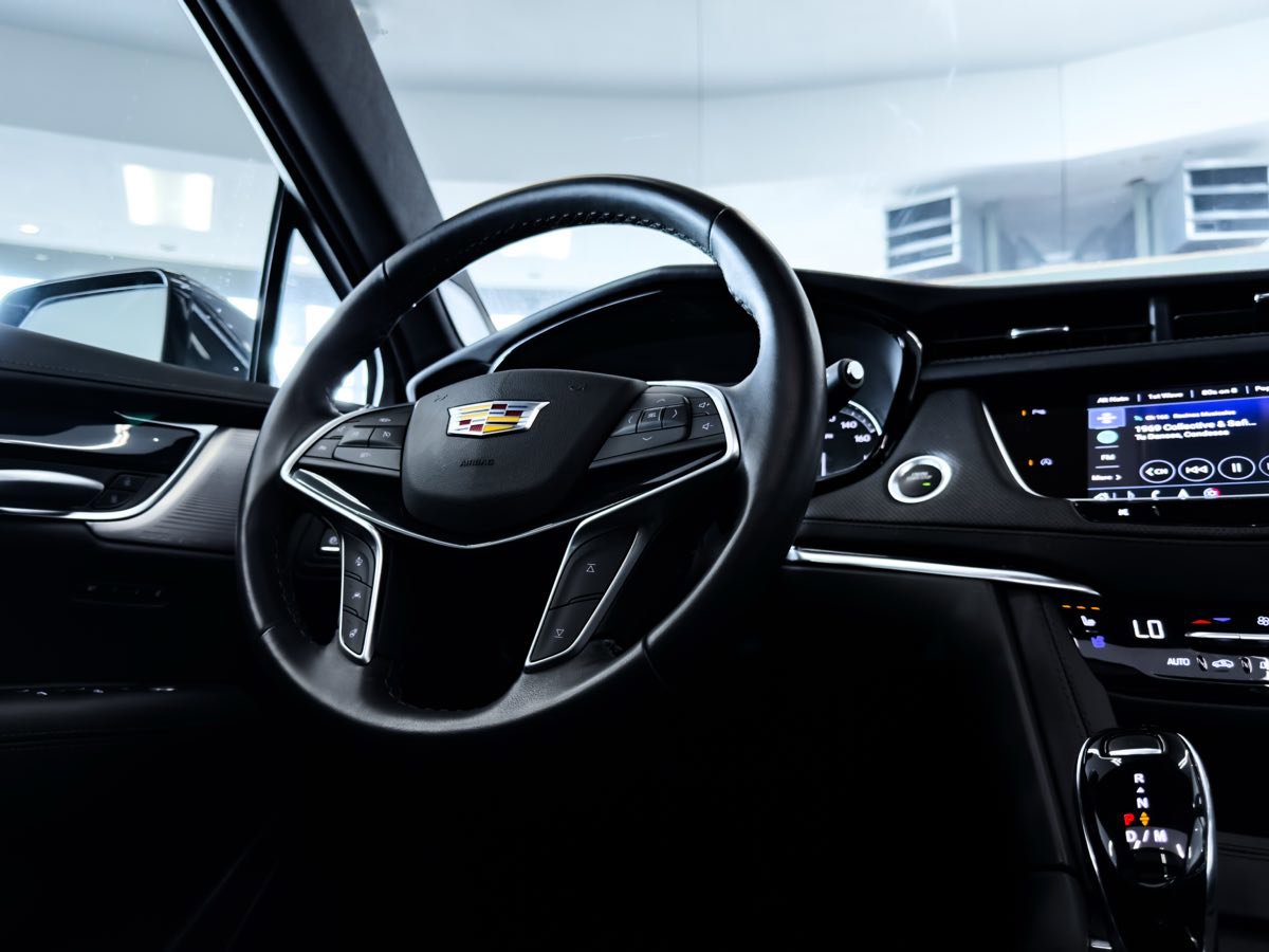 Used 2024 Cadillac XT5 Premium Luxury image 37