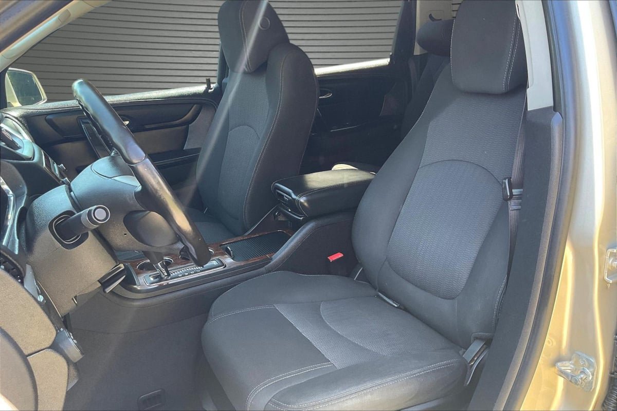 Used 2013 Chevrolet Traverse LT w/ All-Star Edition AWD/4WD image 20