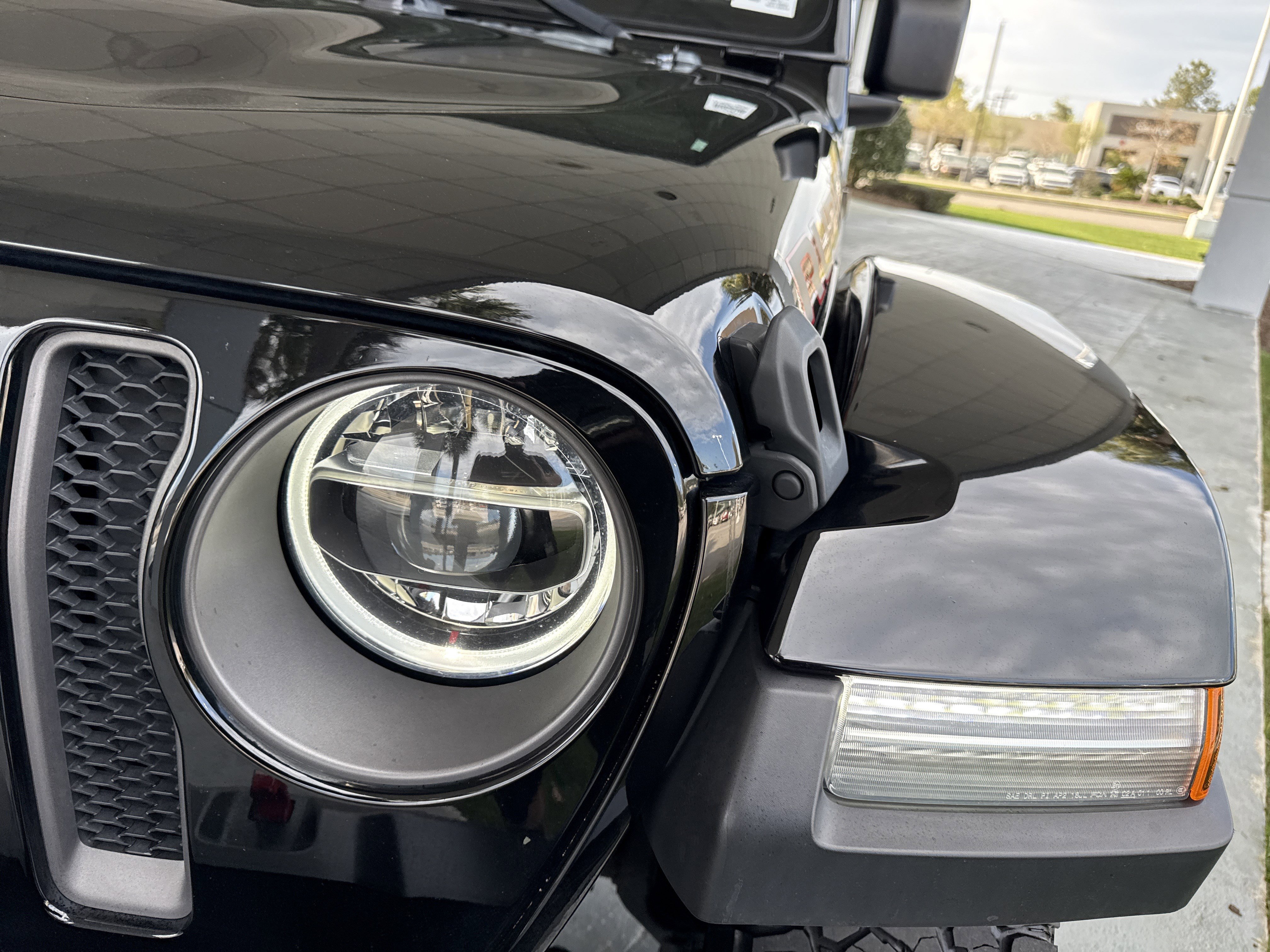 Used 2022 Jeep Wrangler Unlimited Rubicon w/ LED Lighting Group image 5