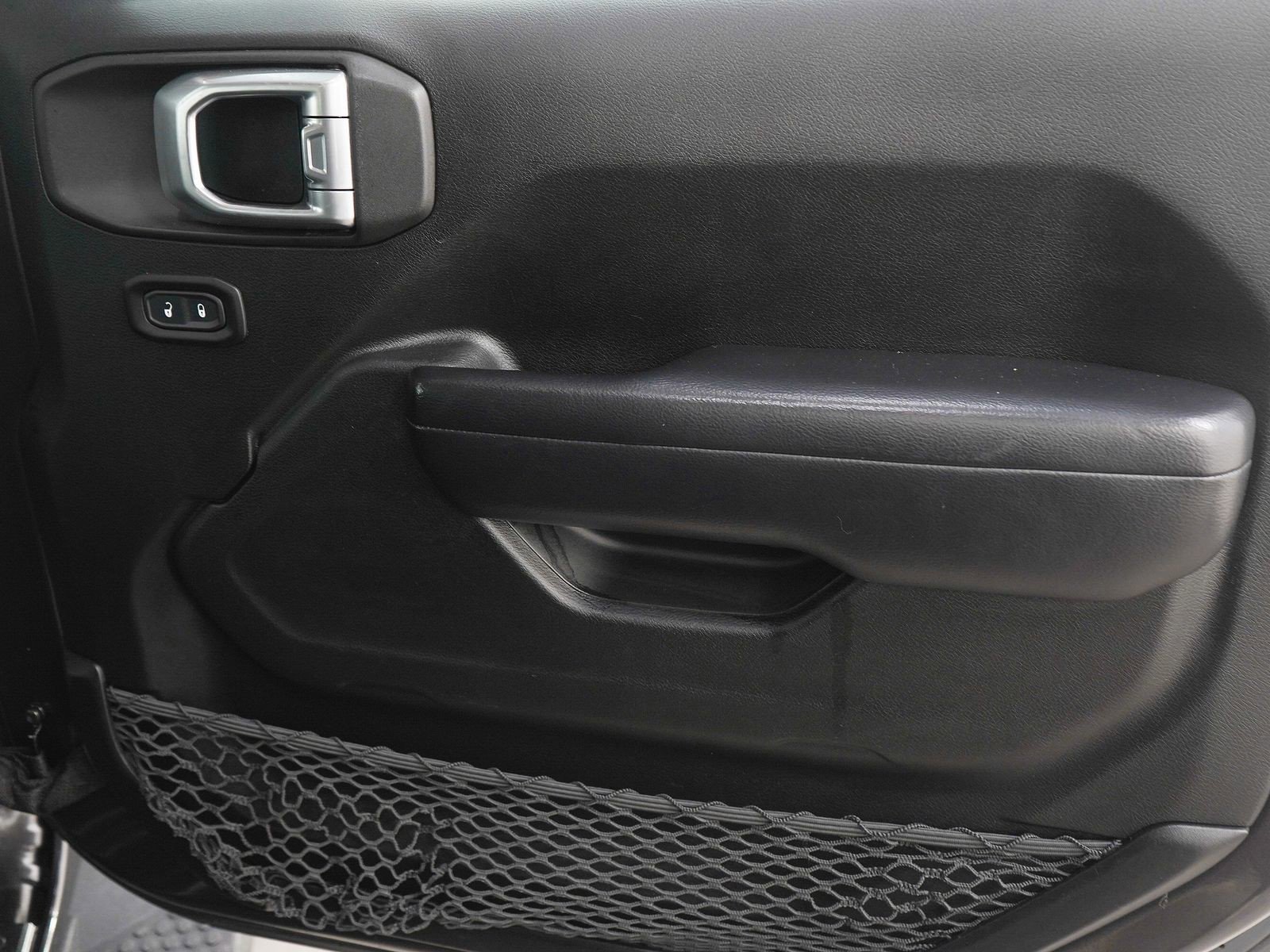 Used 2019 Jeep Wrangler Unlimited Rubicon w/ Dual Top Group image 9