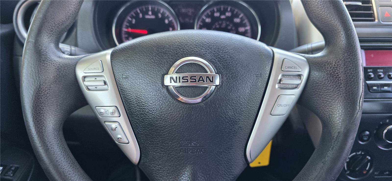 Used 2015 Nissan Versa SV FWD image 14