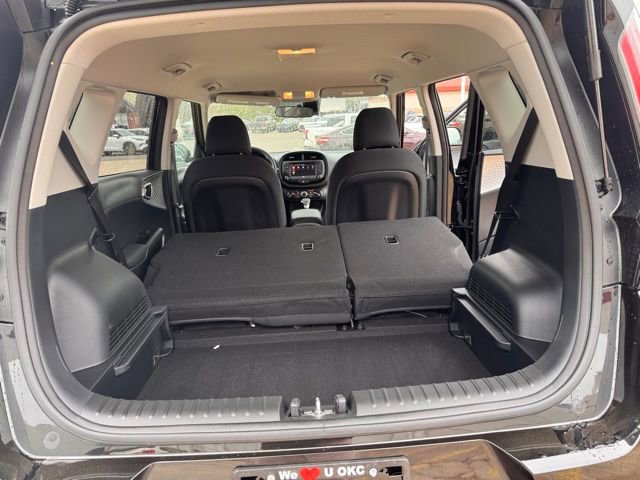 Used 2025 Kia Soul LX image 35