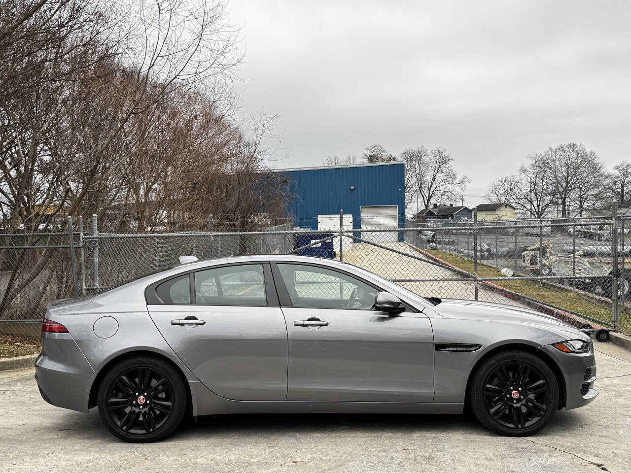 Used 2020 Jaguar XE S image 4