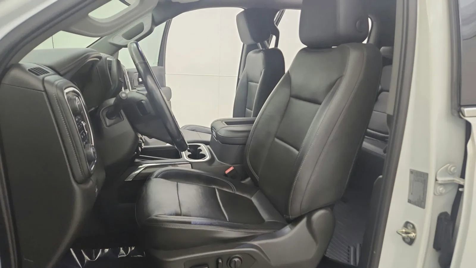 Used 2019 Chevrolet Silverado 1500 LTZ w/ LTZ Premium Package image 23