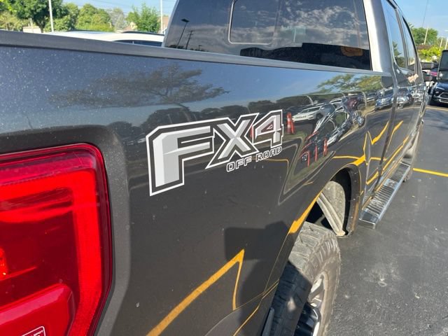 Used 2017 Ford F250 Lariat w/ Chrome Package AWD/4WD image 3