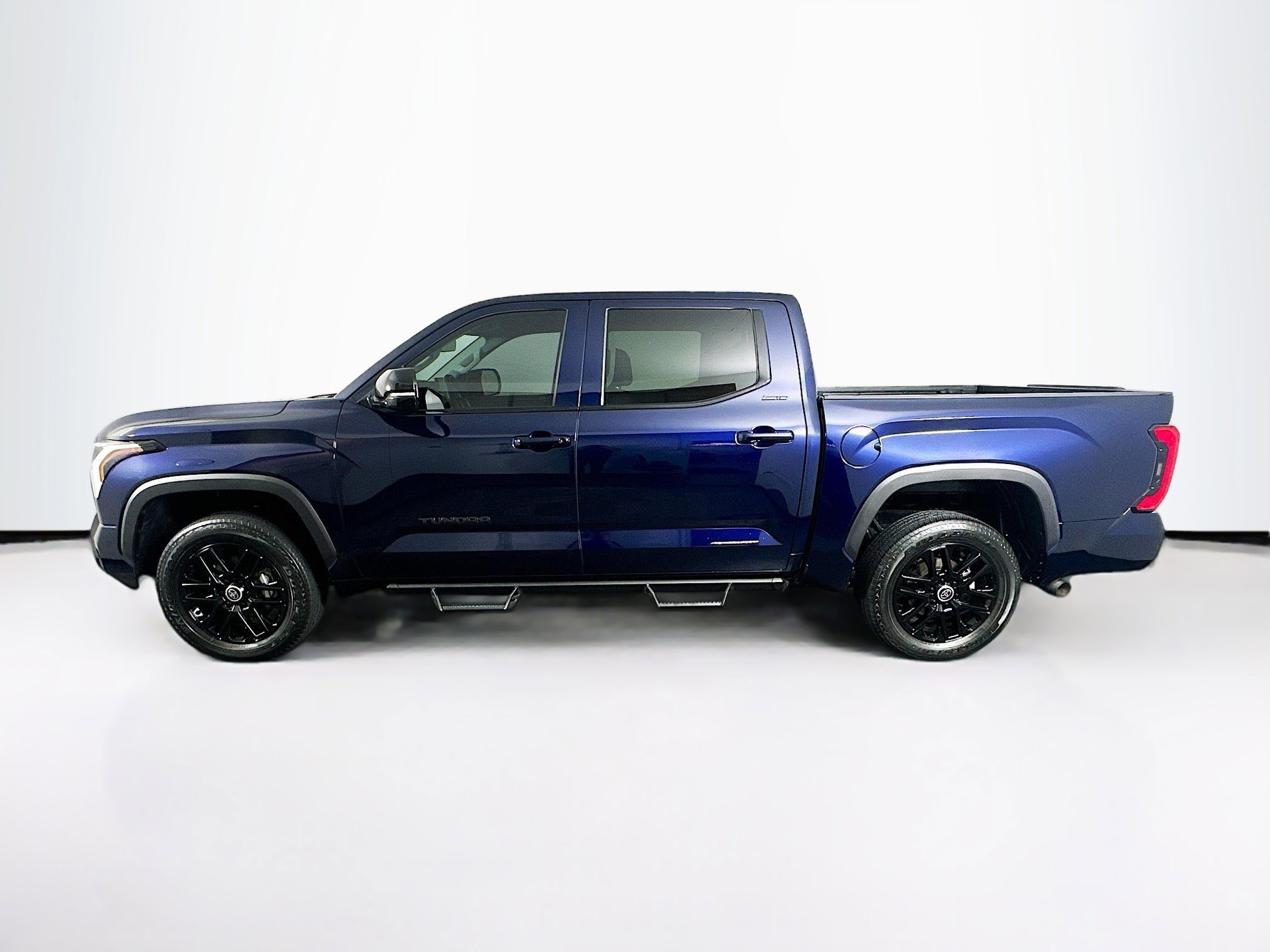 Used 2024 Toyota Tundra Limited w/ Nightshade Package AWD/4WD image 4