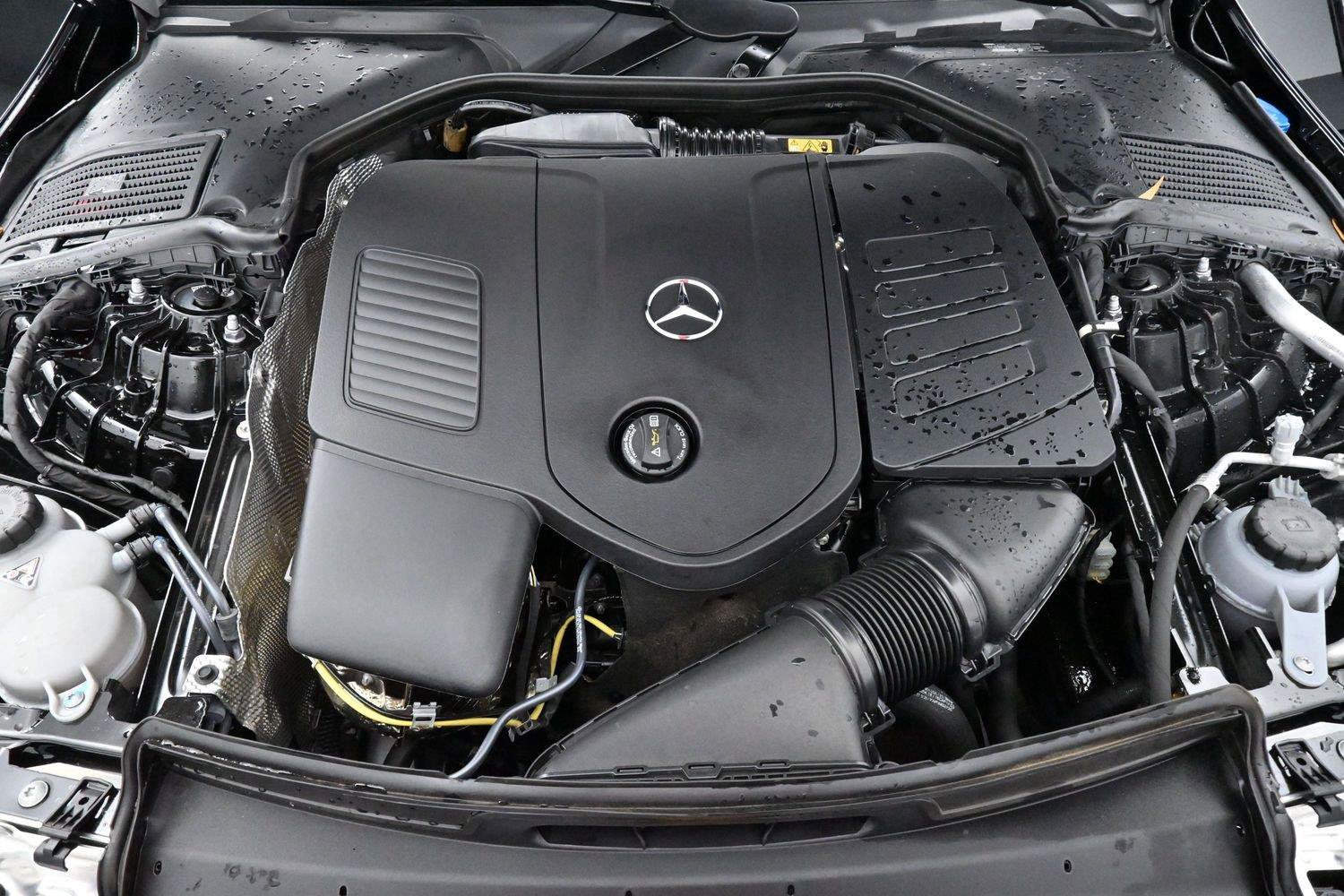 Used 2025 Mercedes-Benz C 300 4MATIC Sedan image 35