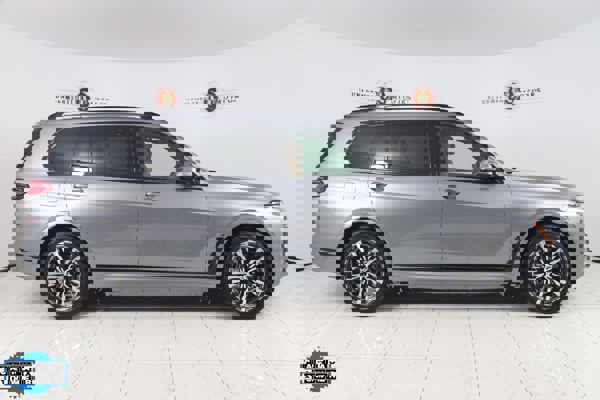 Used 2024 BMW X7 xDrive40i w/ M Sport Package image 2