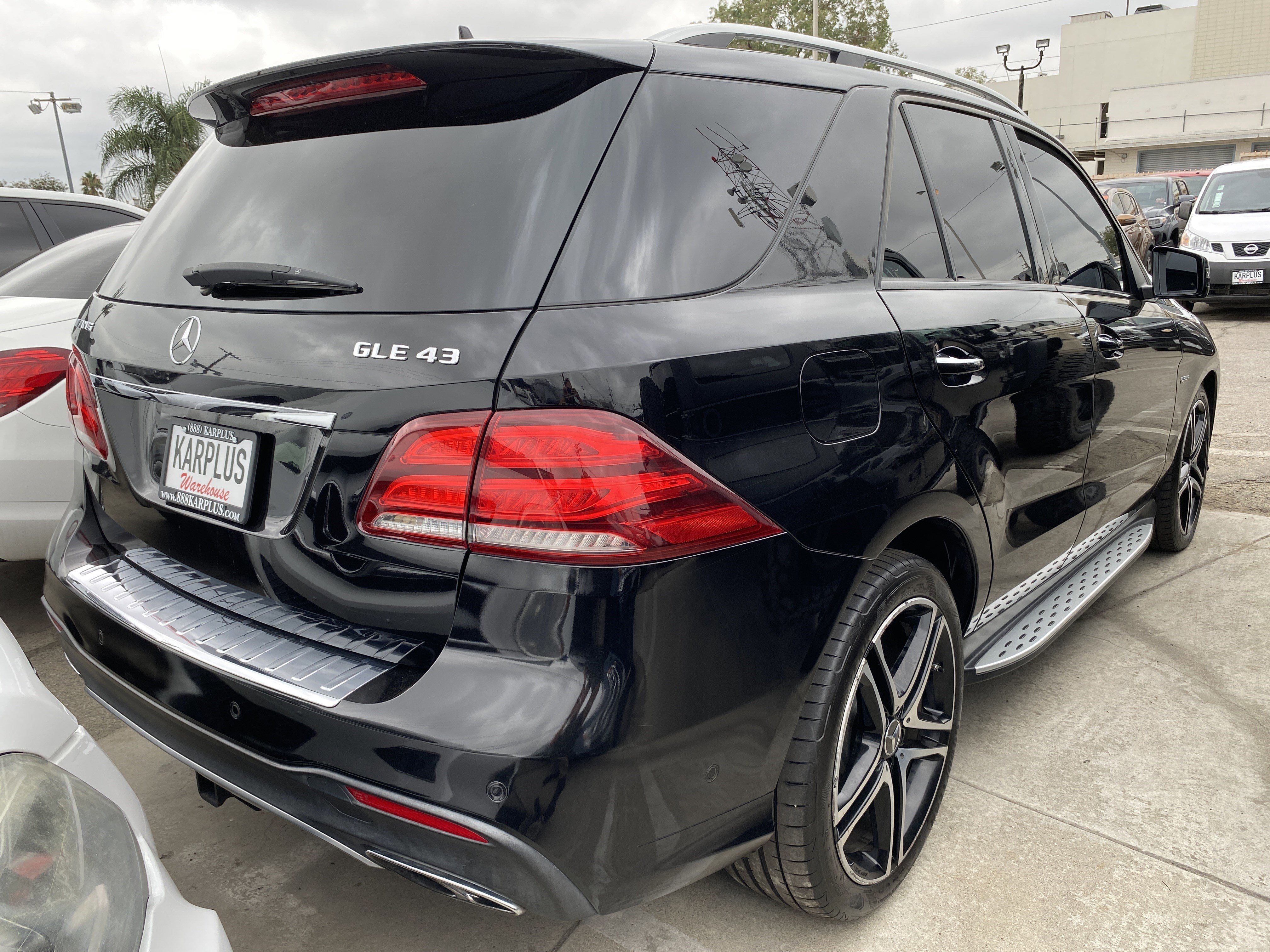 Used 2018 Mercedes-Benz GLE 43 AMG 4MATIC w/ Premium 2 Package image 9