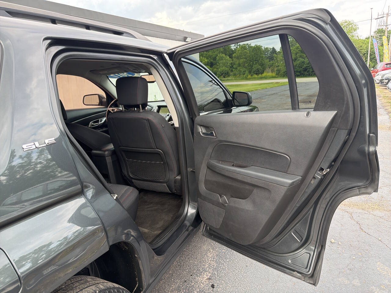 Used 2017 GMC Terrain SLE AWD/4WD image 24