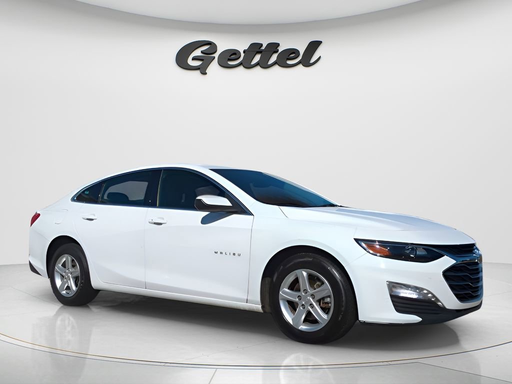 Used 2024 Chevrolet Malibu LT image 3