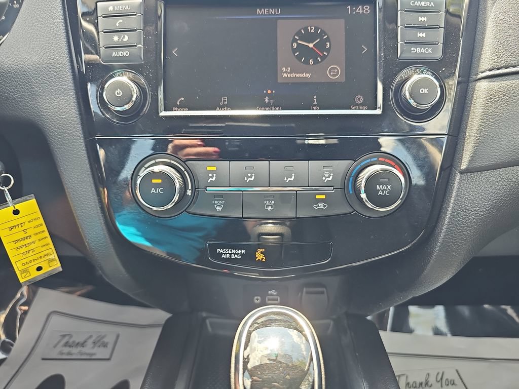 Used 2018 Nissan Rogue S AWD/4WD image 23