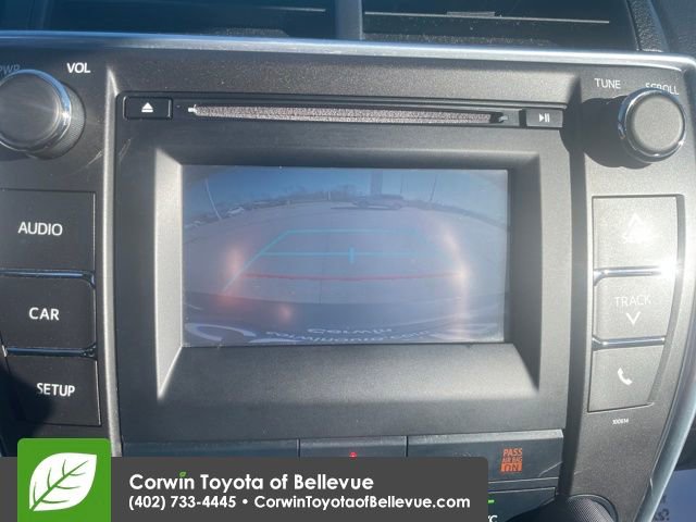 Used 2016 Toyota Camry SE image 19