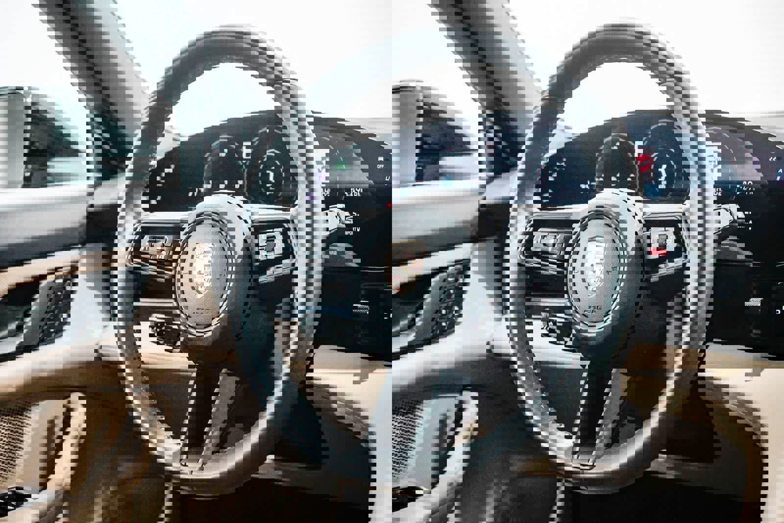 Used 2023 Porsche Taycan 4 Cross Turismo image 16