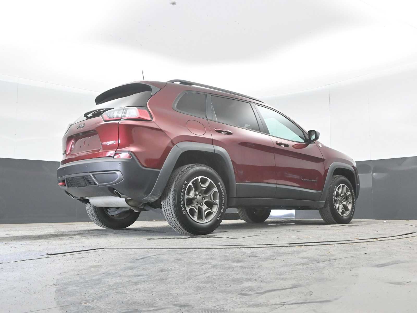 Used 2021 Jeep Cherokee Trailhawk w/ Sun, Sound & Nav Group AWD/4WD image 53